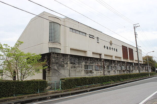 小坂井中学校(1630m)