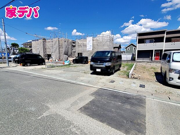 現地や周辺環境もあわせてご確認いただけます。現地ご案内いたします。お気軽にお問い合わせください。実際の陽当たりや前面道路、周辺の環境などもぜひ現地でご確認ください。スタッフが丁寧にご案内いたします。