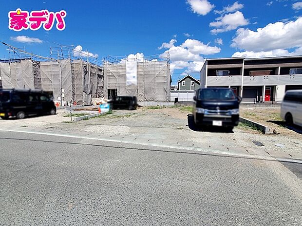 住宅ローンにご不安のあるお客様も、まずはお気軽にご相談ください。お客様に最適な資金計画と金融機関をご案内いたします。ご希望やご状況をお伺いしながら、無理のない返済計画をご提案いたします。