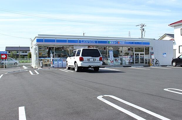 ローソン 豊川美和通店(590m)