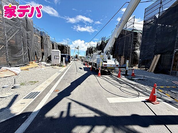 前面道路:南西側約6m幅