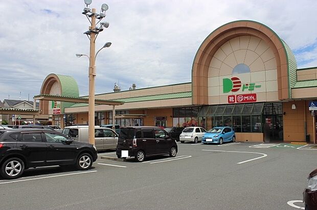 ドミー小坂井店(1450m)