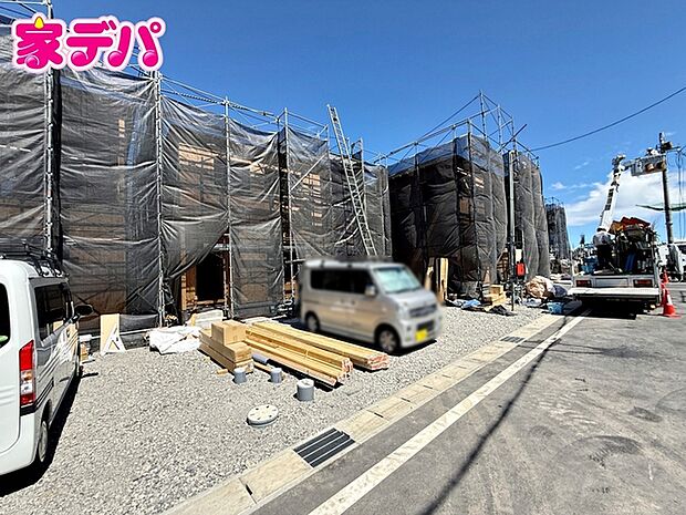 【3号棟】上棟しました! ・4SLDK ・LDK16帖、隣接和室4.5帖 ・全居室収納完備 ・テレワークルーム(納戸)2帖 ・防犯カメラ ・並列駐車場3台可