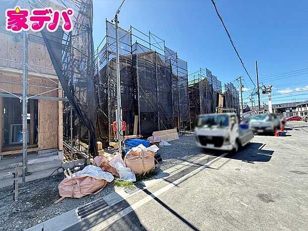 【8号棟】上棟しました! ・3LDK ・LDK20帖 ・全居室収納完備 ・ウォークインクローゼット ・パントリー ・2部屋からアクセスできるバルコニー ・防犯カメラ ・並列駐車場3台可