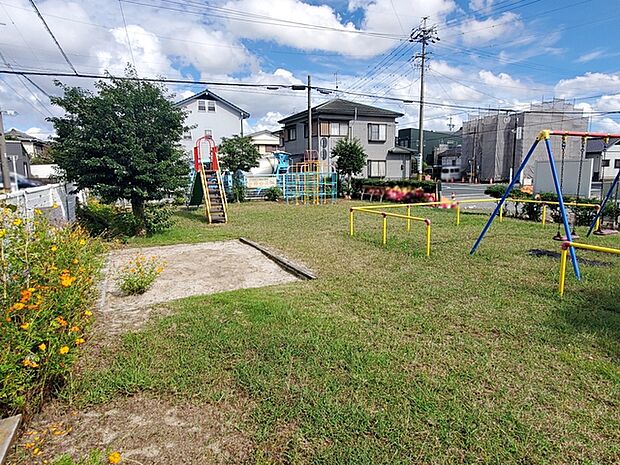 前山ちびっこ広場(590m)
