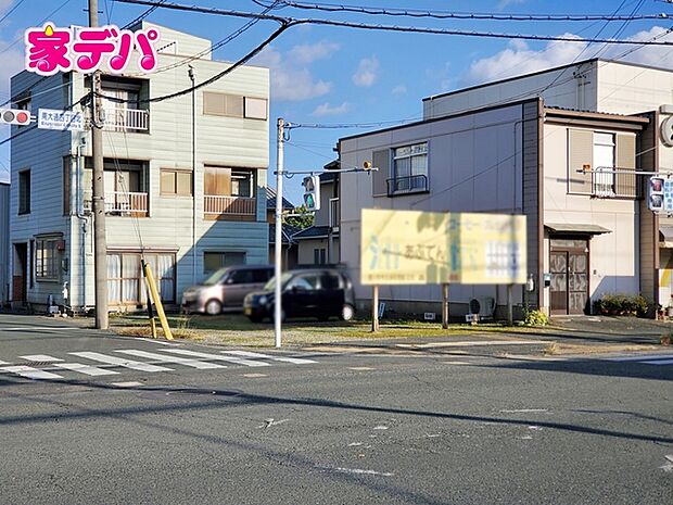 現地や周辺環境もあわせてご確認いただけます。現地ご案内いたします。お気軽にお問い合わせください。実際の陽当たりや前面道路、周辺の環境などもぜひ現地でご確認ください。スタッフが丁寧にご案内いたします。
