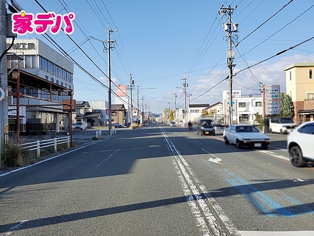 前面道路:南西側約22.9m幅