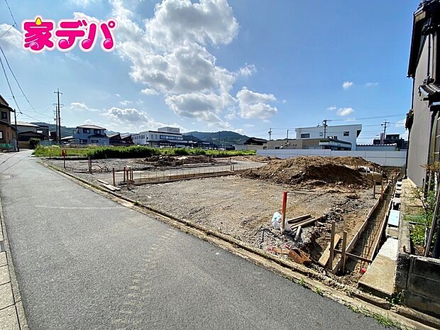住宅ローンにご不安のあるお客様も、まずはお気軽にご相談下さい。お客様に最適な資金計画と金融機関をご案内いたします。