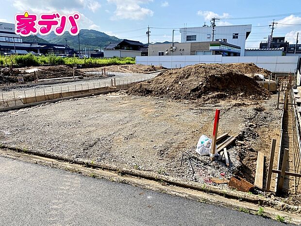 住宅ローンにご不安のあるお客様も、まずはお気軽にご相談下さい。お客様に最適な資金計画と金融機関をご案内いたします。