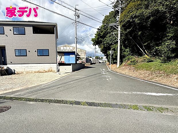 前面道路：東側約5.7～9ｍ幅
