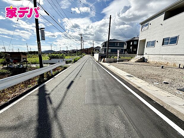 前面道路：南側公道約5.9ｍ幅