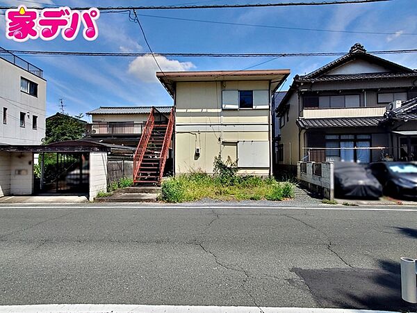 地域に密着した不動産会社として、お客様のニーズに合わせた住まい探しを、経験豊富なスタッフが丁寧にサポートいたします。住まいに関することはお気軽にご相談ください！