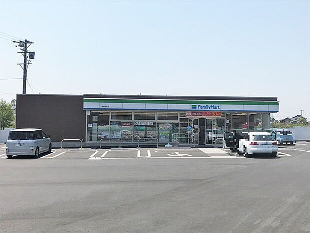 ファミリーマート新城富永店(500m)