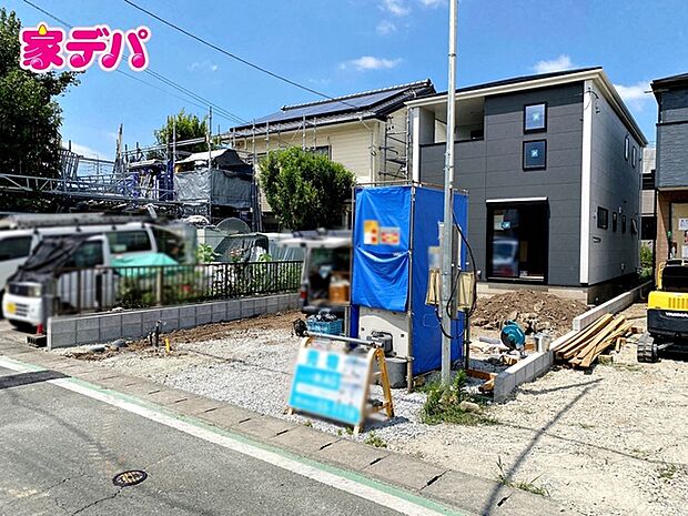 住宅ローンにご不安のあるお客様も、まずはお気軽にご相談ください。お客様に最適な資金計画と金融機関をご案内いたします。ご希望やご状況をお伺いしながら、無理のない返済計画をご提案いたします。 