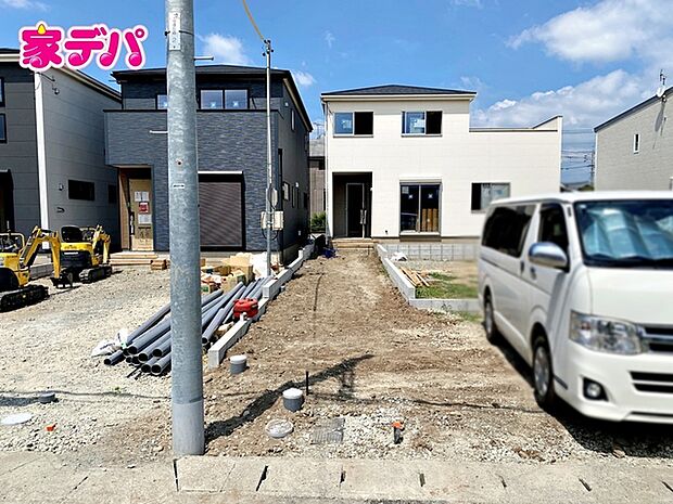 住宅ローンにご不安のあるお客様も、まずはお気軽にご相談ください。お客様に最適な資金計画と金融機関をご案内いたします。ご希望やご状況をお伺いしながら、無理のない返済計画をご提案いたします。 