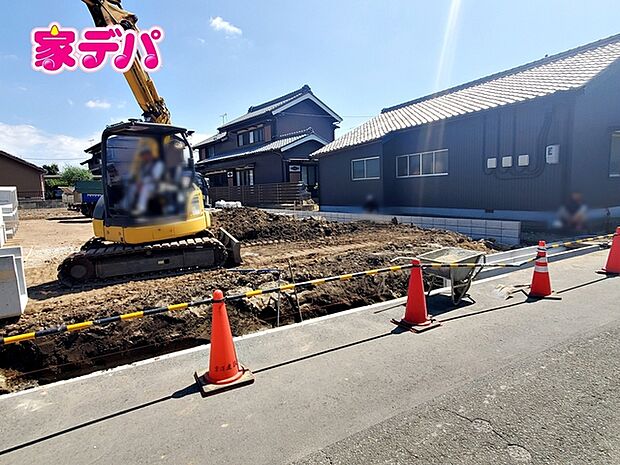 建築予定地です。ご見学希望のお客様につきましては同型同仕様の物件にご案内いたします。当日のご連絡でも対応いたします。お気軽に『家デパ』までお問い合わせ下さい！経験豊富なスタッフが対応いたします。