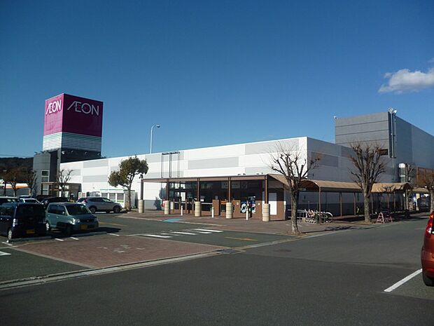 イオン蒲郡店(330m)