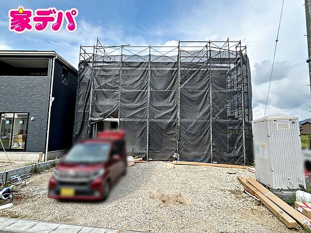 住宅ローンにご不安のあるお客様も、まずはお気軽にご相談ください。お客様に最適な資金計画と金融機関をご案内いたします。ご希望やご状況をお伺いしながら、無理のない返済計画をご提案いたします。