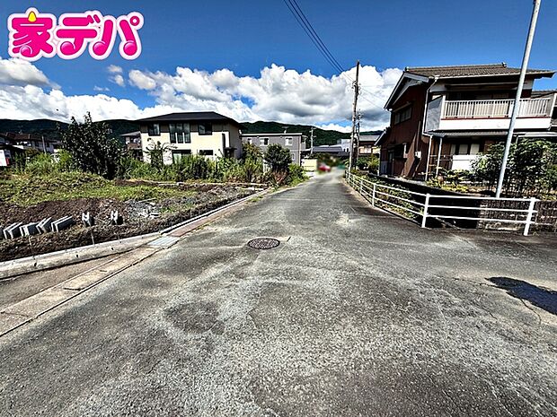 前面道路:東側約5.2m幅
