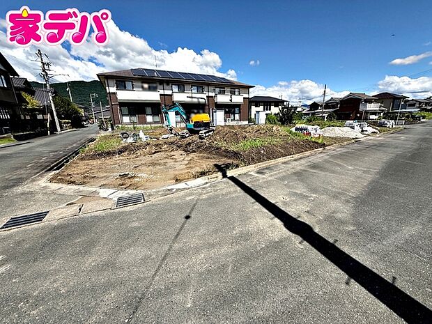 【新築分譲全3棟】ご成約キャンペーン実施中。詳細はスタッフまでお問合せ下さい!間取りや設備等の詳細など、お気軽にお問合せ・ご相談ください。お客様の住まい探しを丁寧にお手伝いいたします。