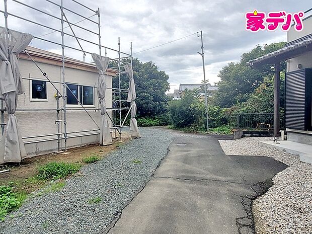 前面道路:北側約4m幅