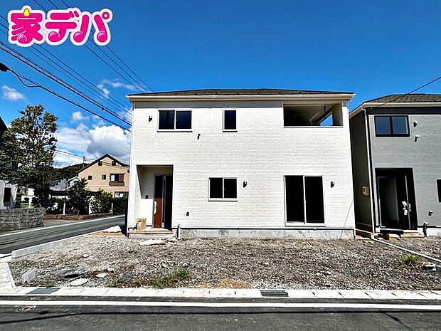 建物完成しました!現地ご案内いたします。周辺環境や陽当たりなどもあわせてご確認いただけます。実際の住み心地をイメージしながらご見学いただけますので、お気軽にお問い合わせください!