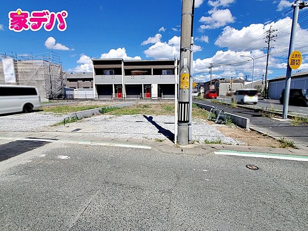 現地や周辺環境もあわせてご確認いただけます。現地ご案内いたします。お気軽にお問い合わせください。実際の陽当たりや前面道路、周辺の環境などもぜひ現地でご確認ください。スタッフが丁寧にご案内いたします。