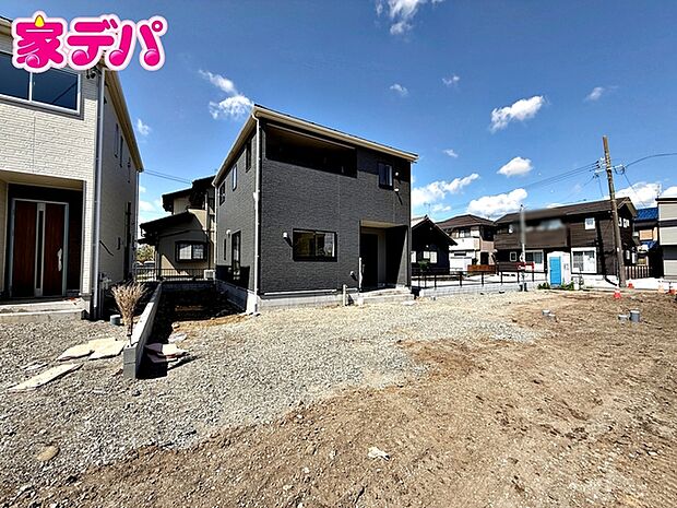 現地や周辺環境もあわせてご確認いただけます。現地ご案内いたします。お気軽にお問い合わせください。実際の陽当たりや前面道路、周辺の環境などもぜひ現地でご確認ください。スタッフが丁寧にご案内いたします。