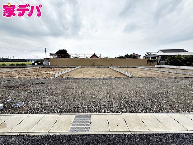 建築予定地です。ご見学希望のお客様につきましては同型同仕様の物件にご案内いたします