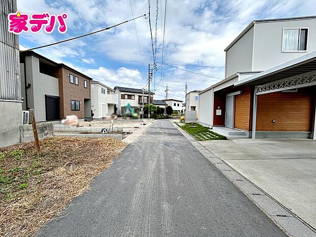前面道路:北東側約3.5m(セットバックあり)。 車通りが少なく、落ち着いた住環境が魅力です。お子様も安心して過ごしやすく、車の出入りや歩行もしやすい環境です。