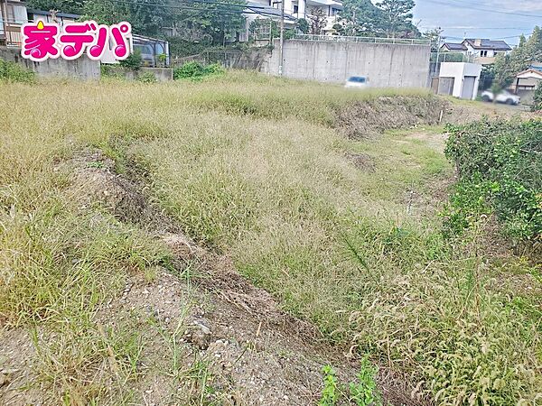 物件の見学とあわせて、周辺環境もご確認いただけます。写真ではわかりにくい街並みや道路の様子も、ぜひ現地でご覧ください。