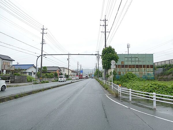 前面道路：南西側 幅員20m