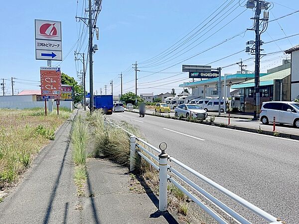前面道路：南側幅員約20.0ｍ公道
