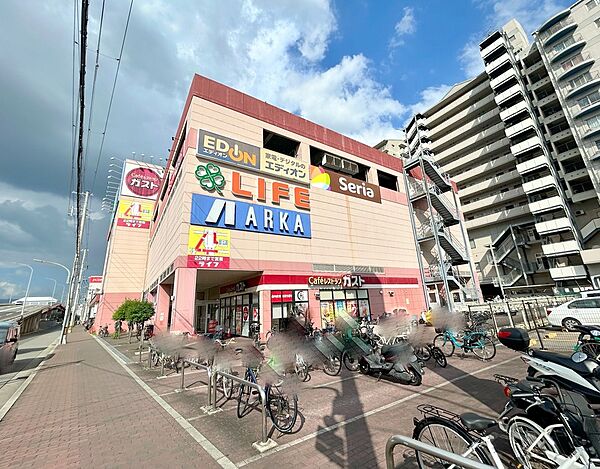 ライフ西代店　徒歩約１４分　物件から約1120ｍ