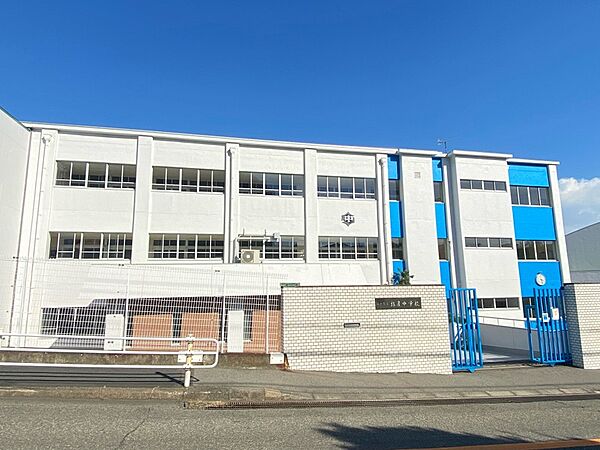 塩屋中学校　徒歩約２３分　物件から約1840ｍ