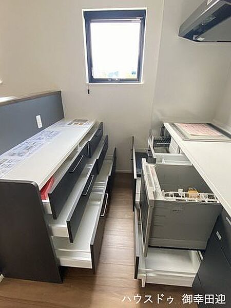 キッチンを拡大表示