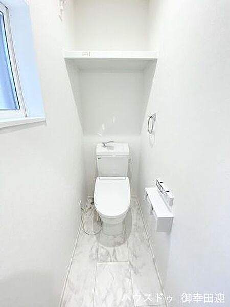 ■一人になれる安らぎの場所■清潔さと静けさを両立した空間。心落ち着くひとときを過ごせる、プライベートなレストルームです。