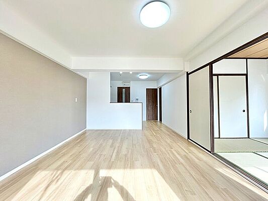 リビング/ダイニング コアマンション熊高前 2階/-