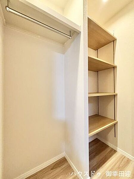 ■暮らしを整える魔法の場所■必要なものを必要な場所に。家全体で考えられた収納計画が、ゆとりある生活を実現します。