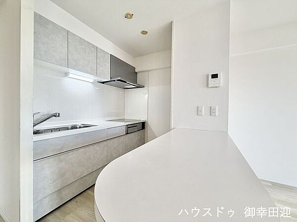 ■家族の「美味しい」が集まる舞台■高い機能性と美しいデザインを両立。料理する人も、待つ人も、笑顔になれる場所です。