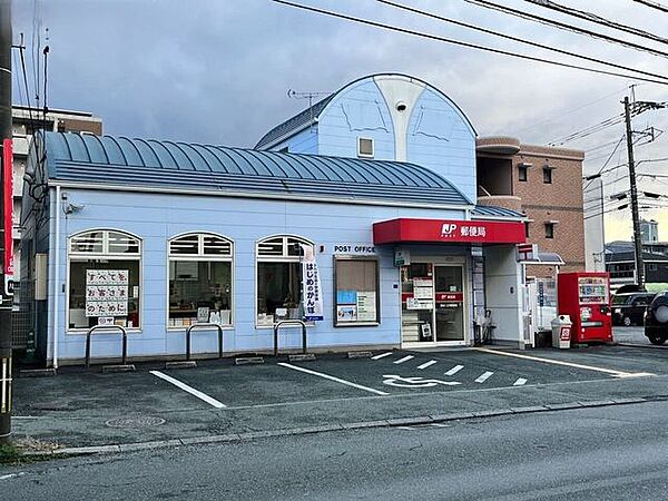 熊本八王寺郵便局 560m