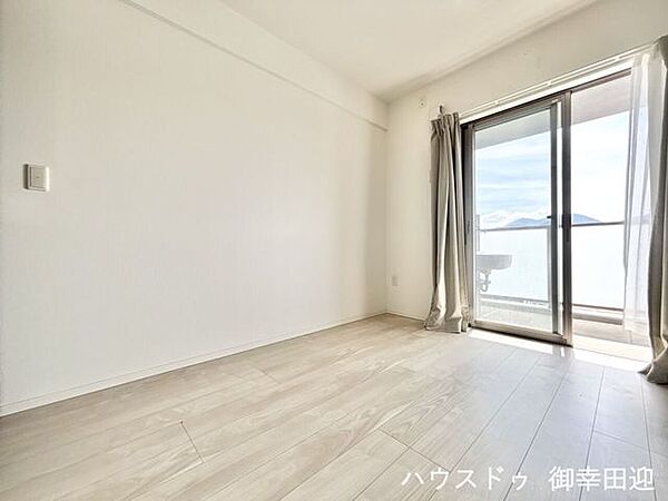 ■5帖洋室■心からリラックスできる静けさ、上質な眠りで、毎日をリセットします。明日への活力を養う空間です。