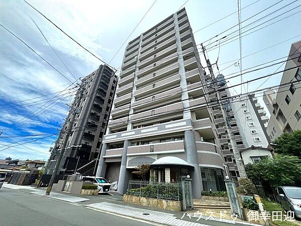 ■理想を叶える新しい暮らしの舞台■高いデザイン性と機能性を兼ね備えた住まい。ここで、家族の新しい物語が始まります。