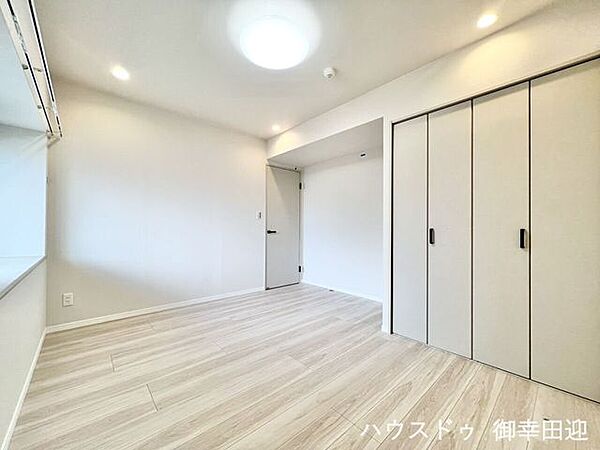 ■6.7帖洋室■心からリラックスできる静けさ、上質な眠りで、毎日をリセットします。明日への活力を養う空間です。