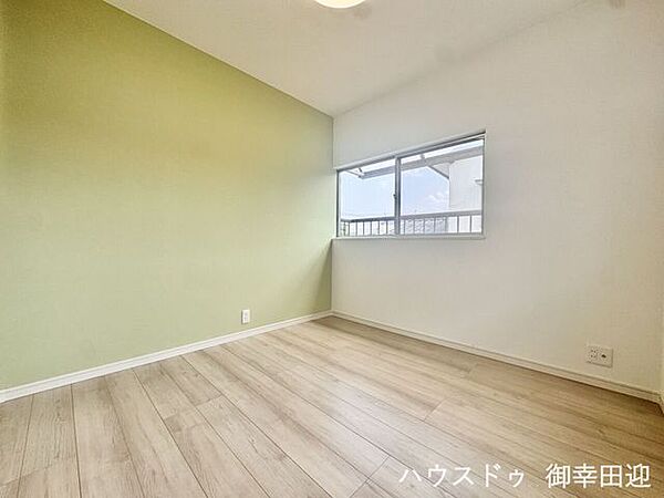 ■2階洋室■心からリラックスできる静けさ、上質な眠りで、毎日をリセットします。明日への活力を養う空間です。