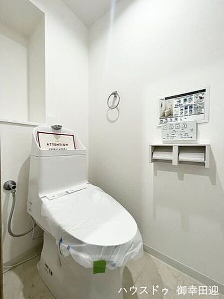 ■一人になれる安らぎの場所■清潔さと静けさを両立した空間。心落ち着くひとときを過ごせる、プライベートなレストルームです。