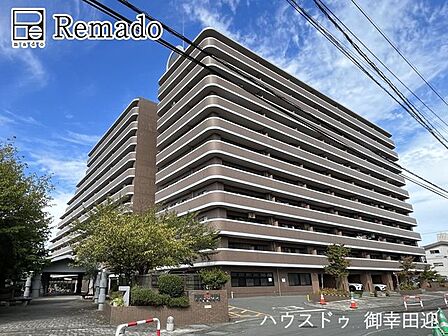 ■家の印象を決める「顔」■街並みに美しく調和しながら、帰るたびに誇らしく思える、あなたのためのシンボルです。