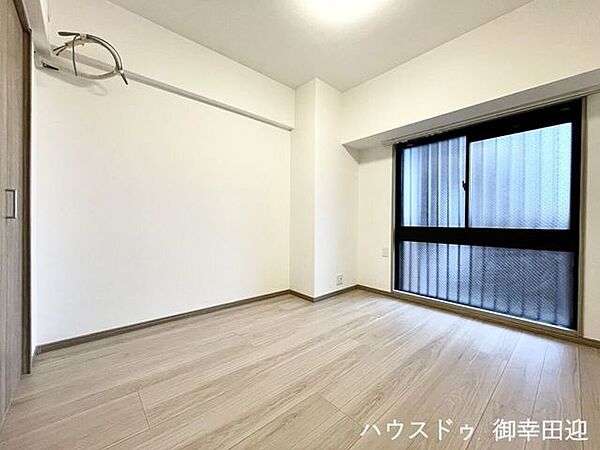 ■5.0帖洋室■寝室、書斎、趣味の部屋。家族の成長やライフスタイルに合わせ、様々な使い方ができる快適な空間です。