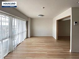 浅間台ハイホーム西棟 2LDKのリビング/ダイニング