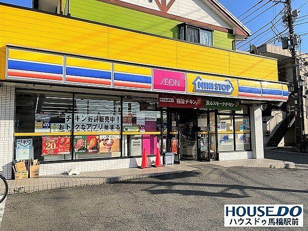 ミニストップ 下矢切栄町店店内イートインスペースがあり、コンビニとファーストフード店のいいとこ取りしたスタイルで人気ですね。コンビニソフトクリームと言えばココですよね♪ 890m